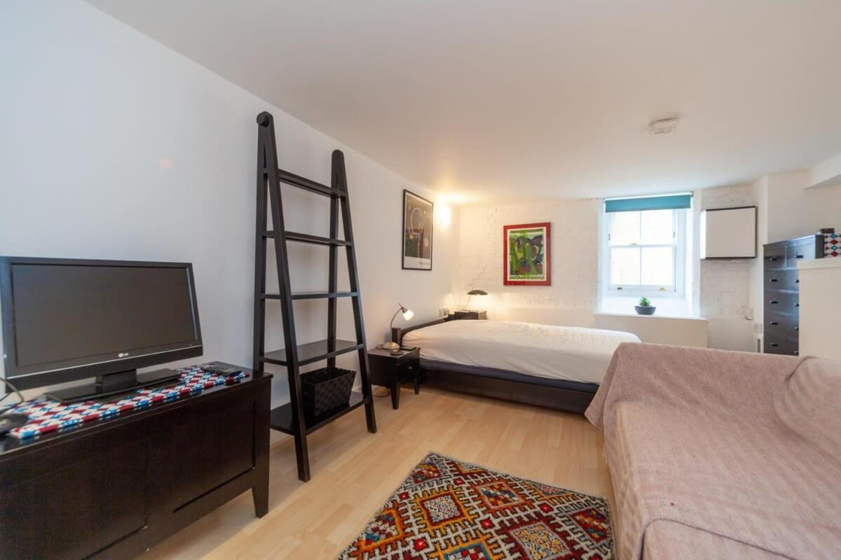 Charming 1 Bedroom Apartment In Old School House لندن المظهر الخارجي الصورة