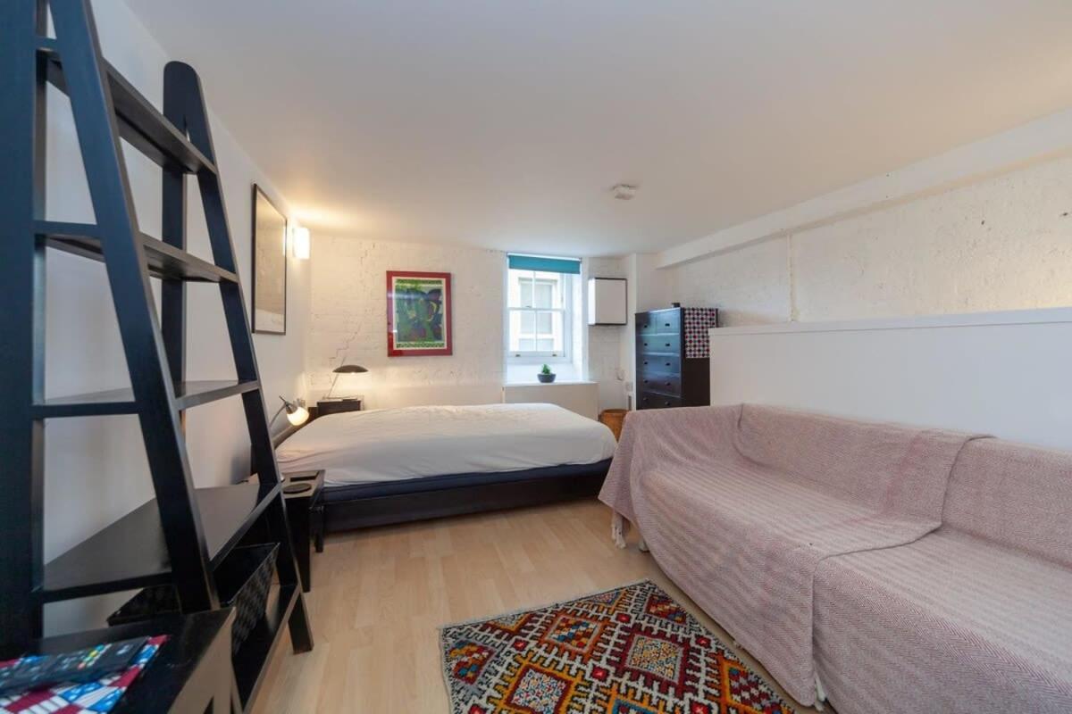 Charming 1 Bedroom Apartment In Old School House لندن المظهر الخارجي الصورة