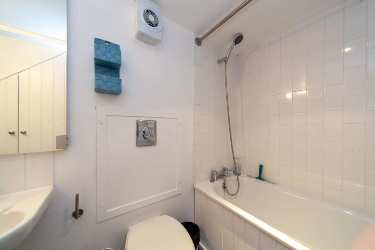 Charming 1 Bedroom Apartment In Old School House لندن المظهر الخارجي الصورة