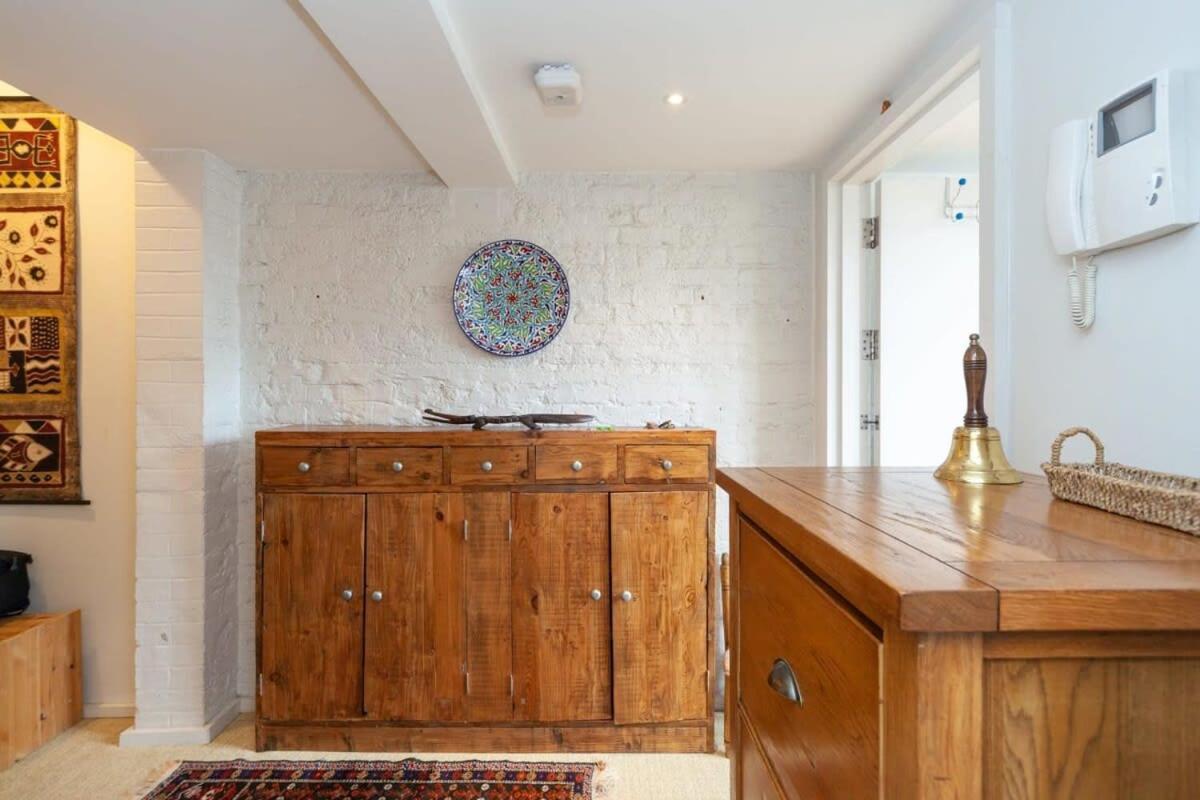 Charming 1 Bedroom Apartment In Old School House لندن المظهر الخارجي الصورة