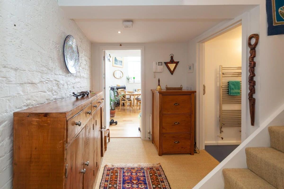 Charming 1 Bedroom Apartment In Old School House لندن المظهر الخارجي الصورة